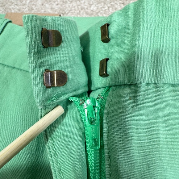 J Crew Women’s 10 Green Bermuda City Fit Stretch Chino Shorts 9.5” Frankie - Picture 4 of 7